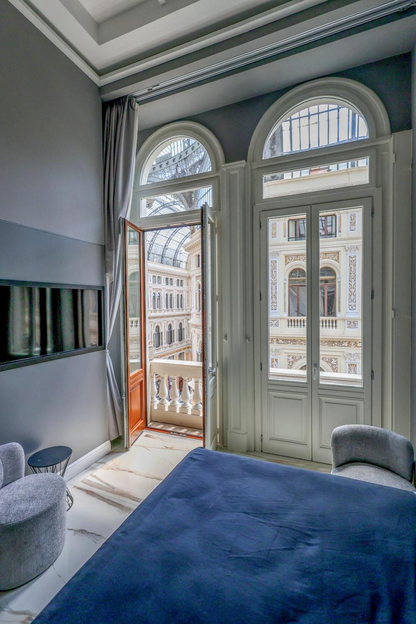 Maison San Carlo Luxury Suites Naples Luaran gambar