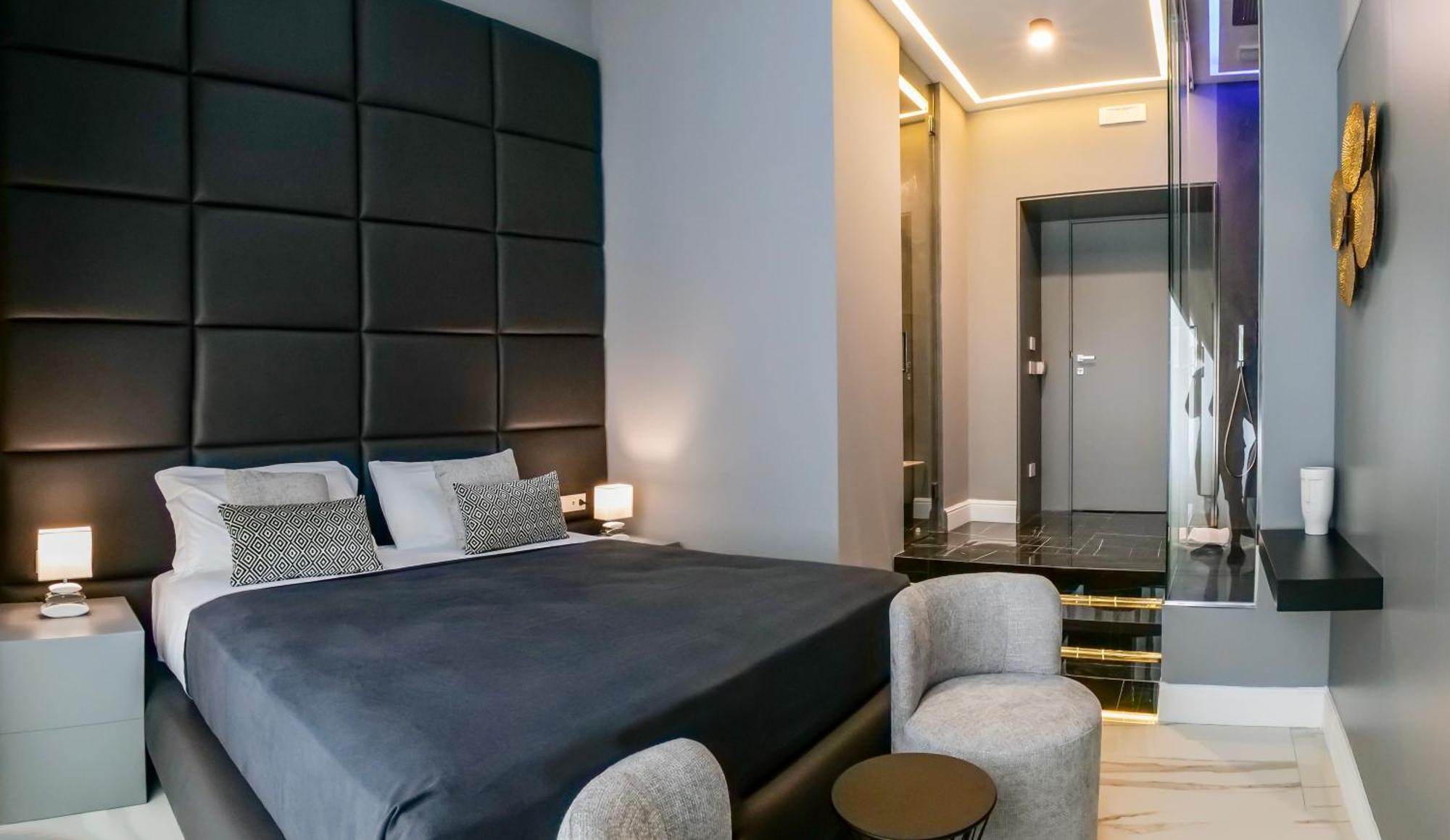 Maison San Carlo Luxury Suites Naples Luaran gambar